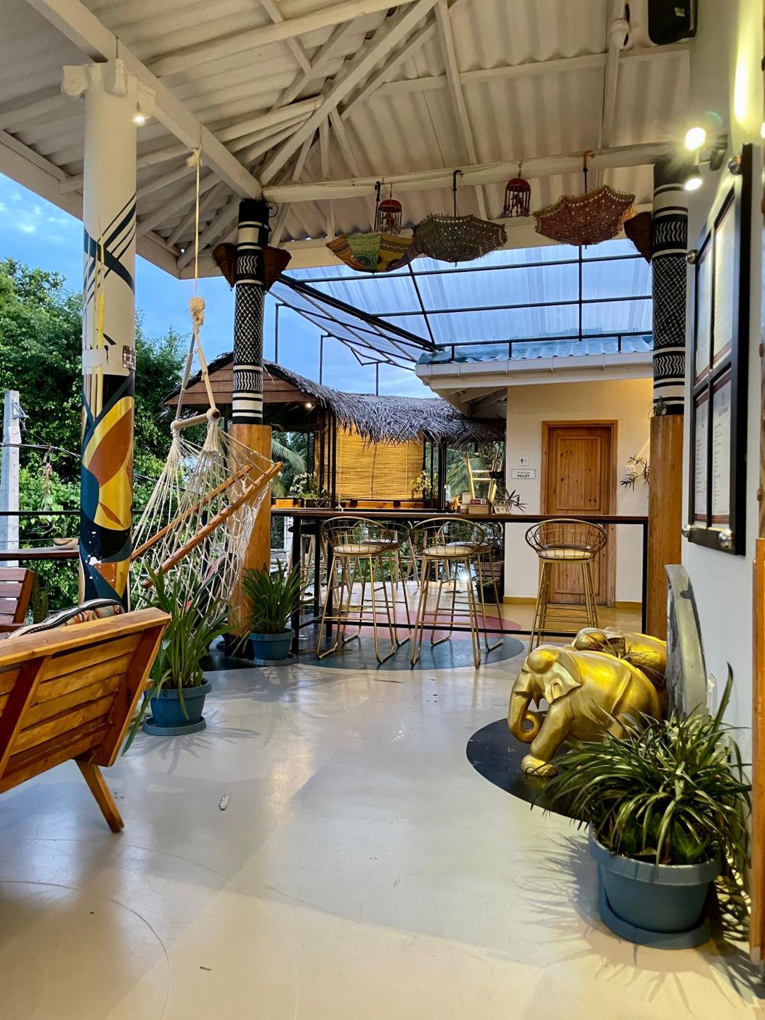 Habibi Hostel & Restaurant Unawatuna Ngoại thất bức ảnh