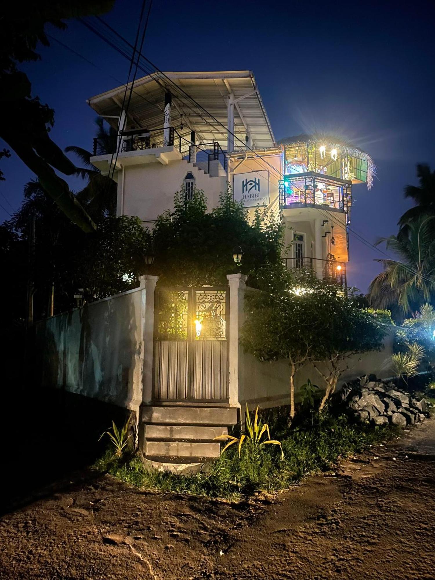 Habibi Hostel & Restaurant Unawatuna Ngoại thất bức ảnh