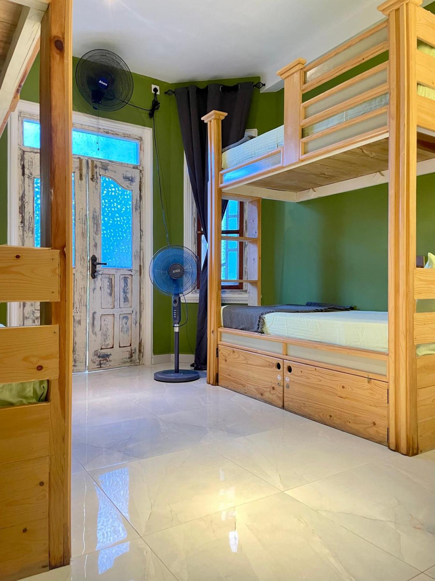Habibi Hostel & Restaurant Unawatuna Ngoại thất bức ảnh