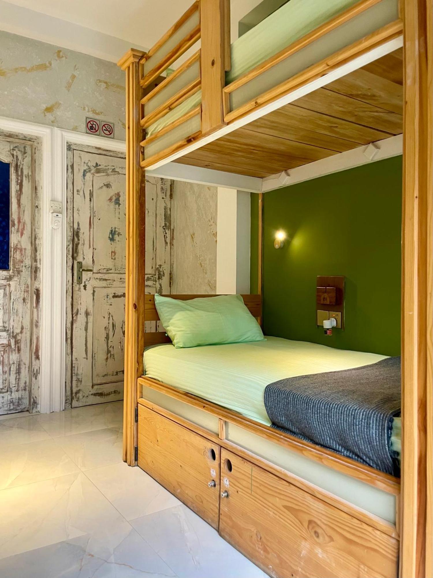 Habibi Hostel & Restaurant Unawatuna Ngoại thất bức ảnh