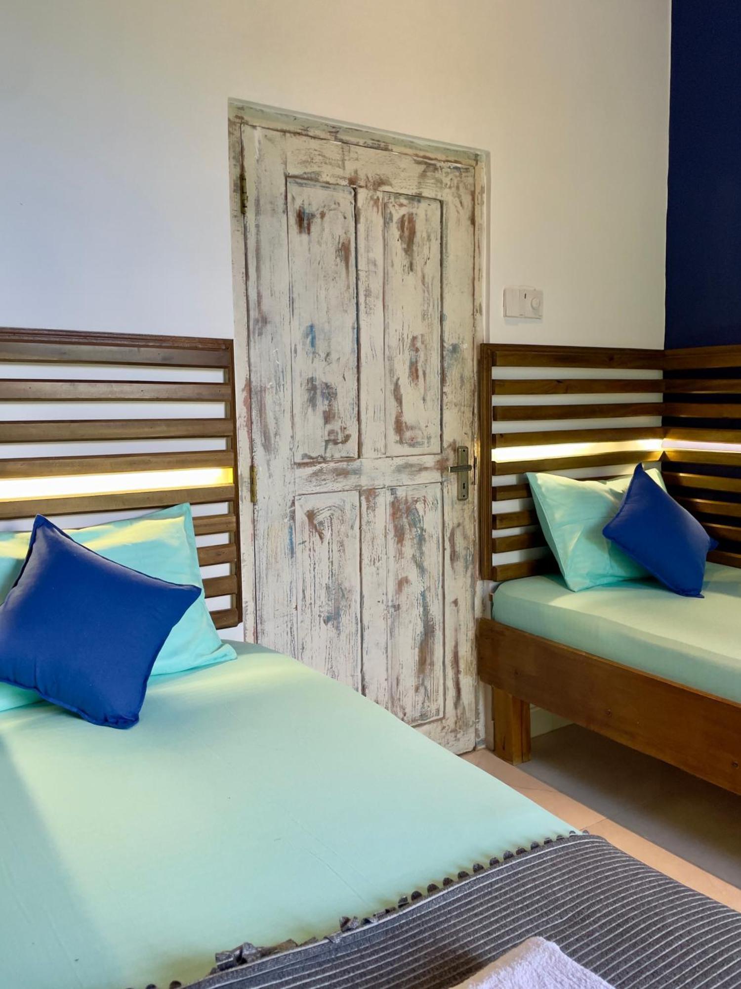 Habibi Hostel & Restaurant Unawatuna Ngoại thất bức ảnh