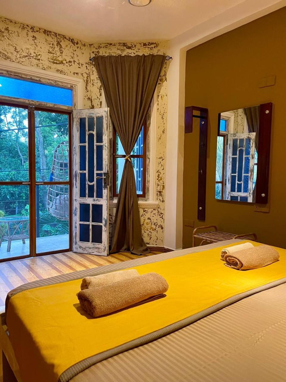 Habibi Hostel & Restaurant Unawatuna Ngoại thất bức ảnh