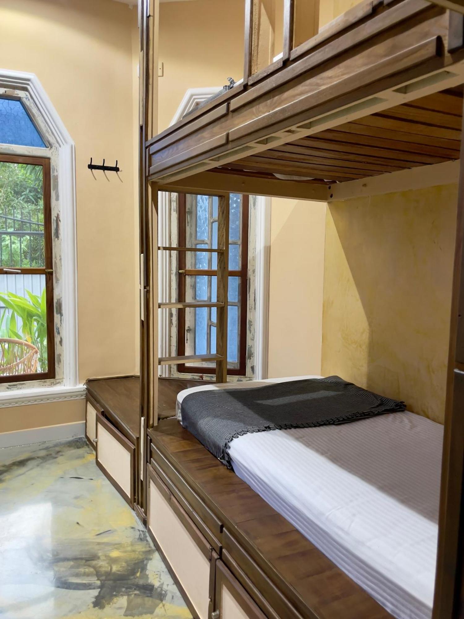 Habibi Hostel & Restaurant Unawatuna Ngoại thất bức ảnh